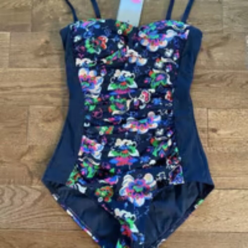 Boden Women's One-Piece Swimsuit Size 4